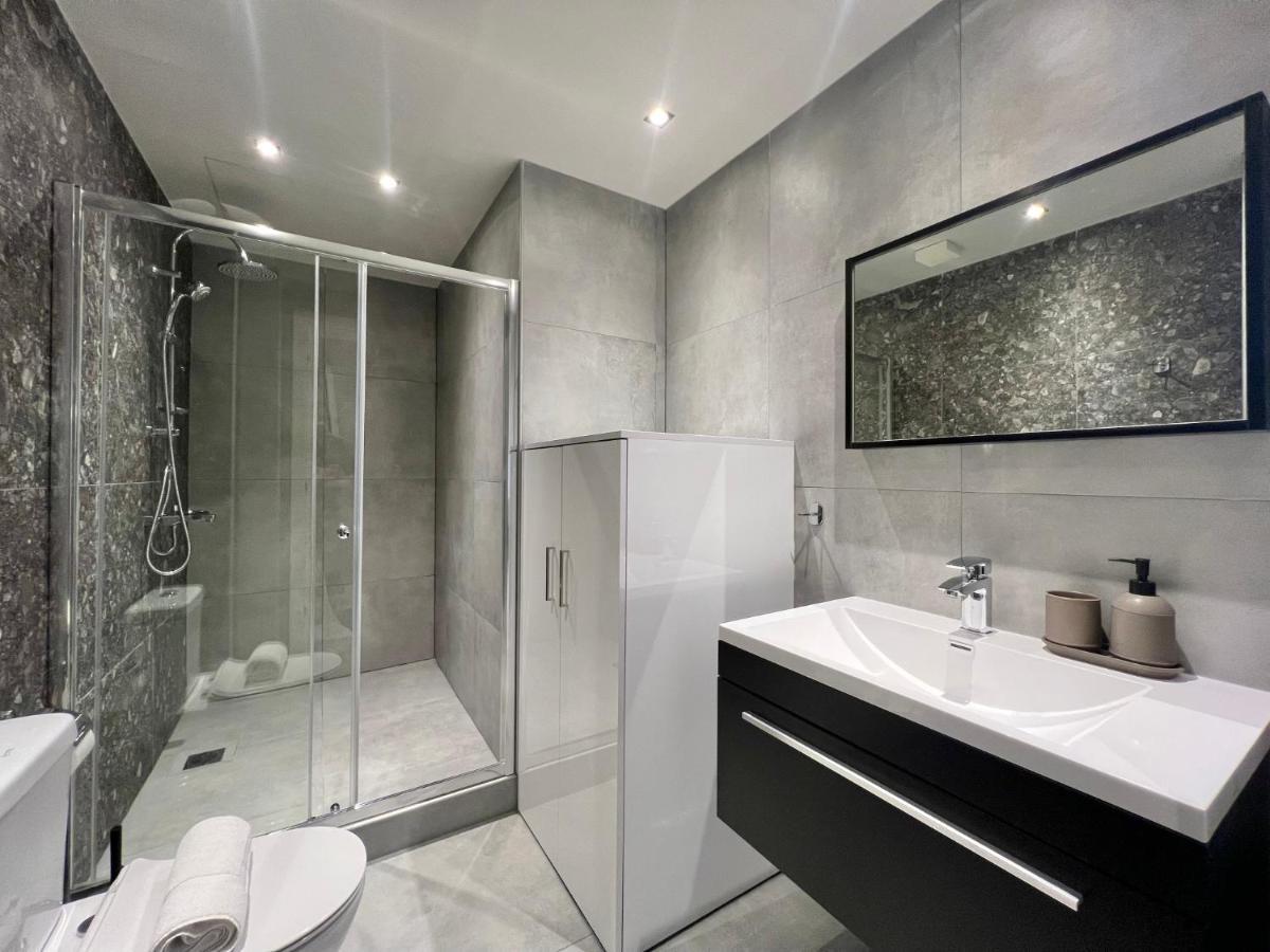 Aura F24 Apartments By Halu! - Vibrant Neighbourhood 塞萨洛尼基 外观 照片